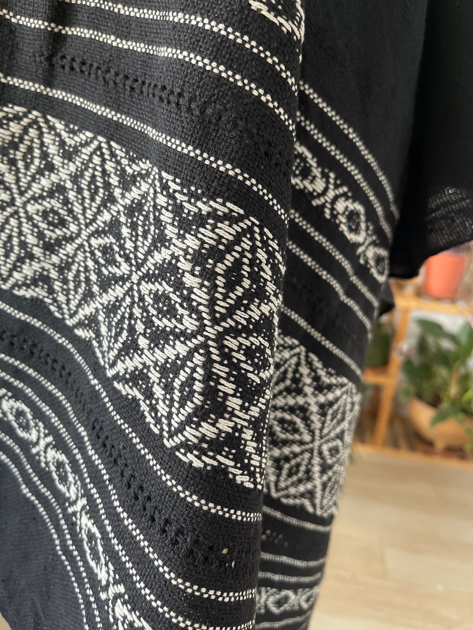 Poncho Tonalli Negro - imagen 4