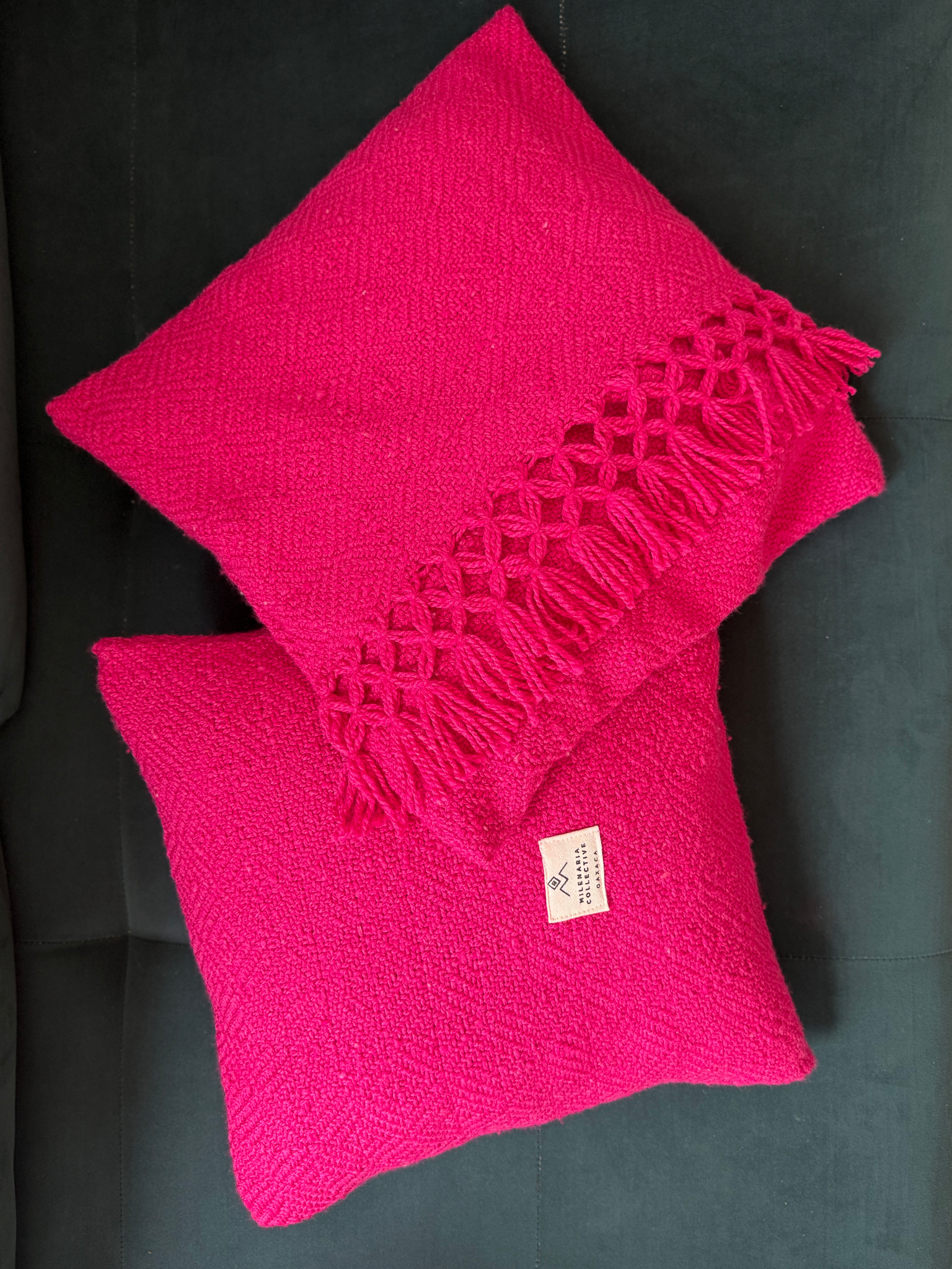 Fundas de Cojin Artesanales Color Rosa Mexicano - imagen 2